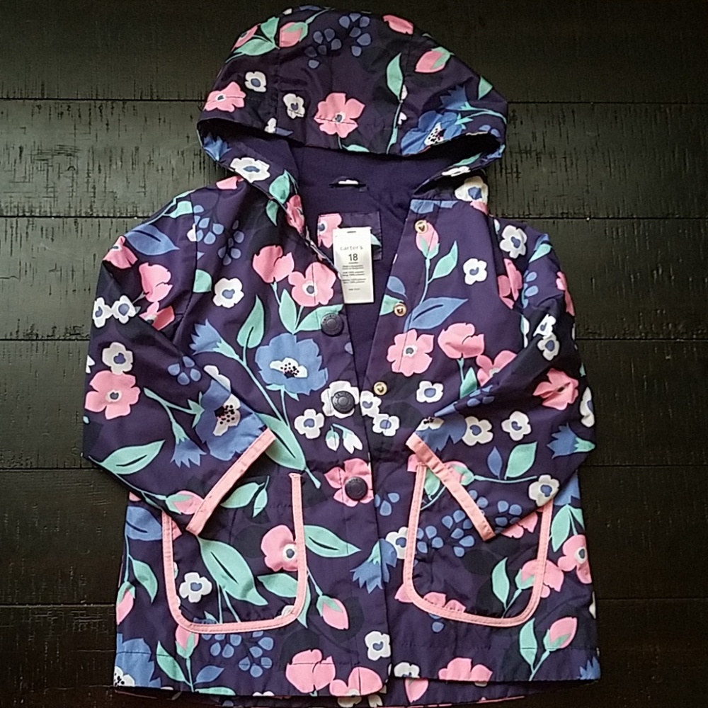 Carter's raincoat EUC 🧥